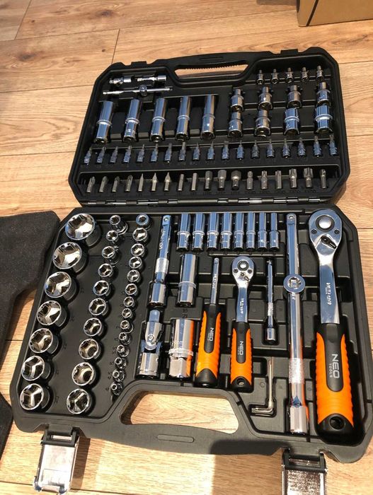 NOWY Zestaw KLUCZY NASADOWYCH Walizka 110e 1/2" 1/4" Torx Bity Satyna