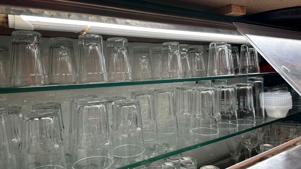 Vitrine Refrigerada Inox – Perfeita para Bar,Restaurante ou lanchonete