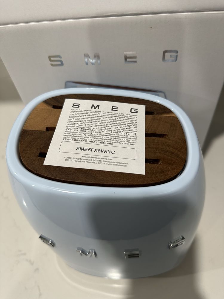 Bloco para facas SMEG NOVO
