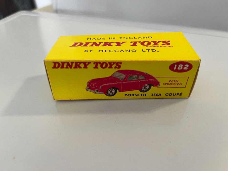 Caixa  reprodução p/ Dinky Toys 182 Porsche 356A  (jantes 2ª série)