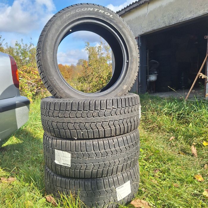 Шини Резина Pirelli IceControl 205/55R16 94T M+S