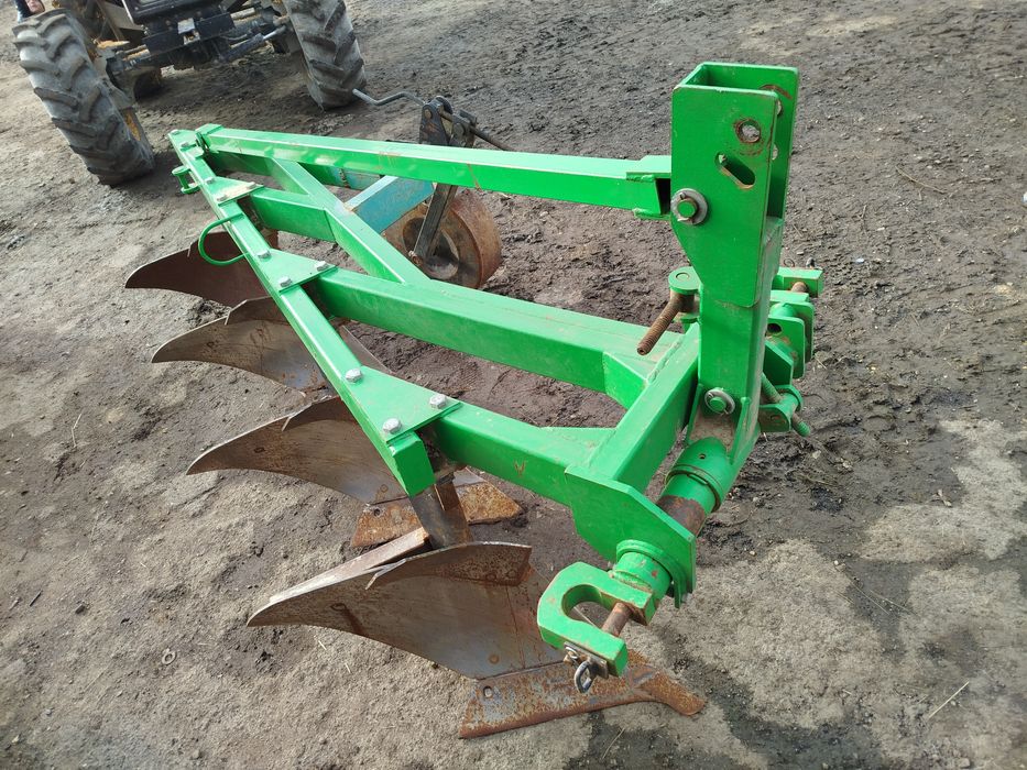 Продам плуг Bomet 4х30