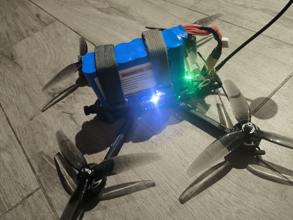 Продам фпв дрон.