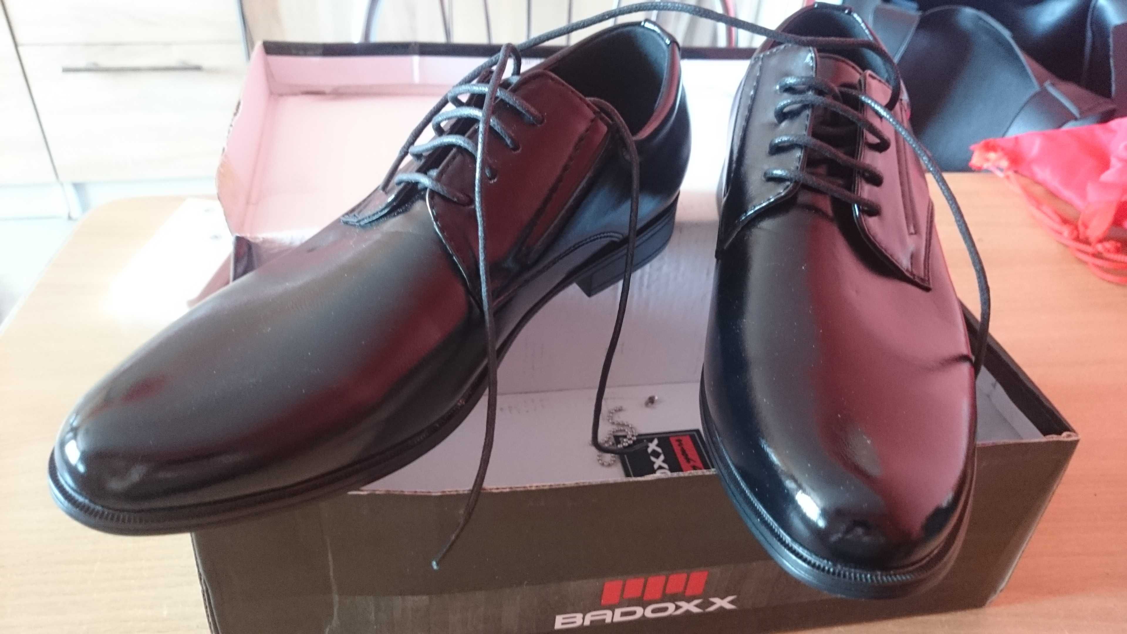 Buty wyjściowe dla chłopca r. 38