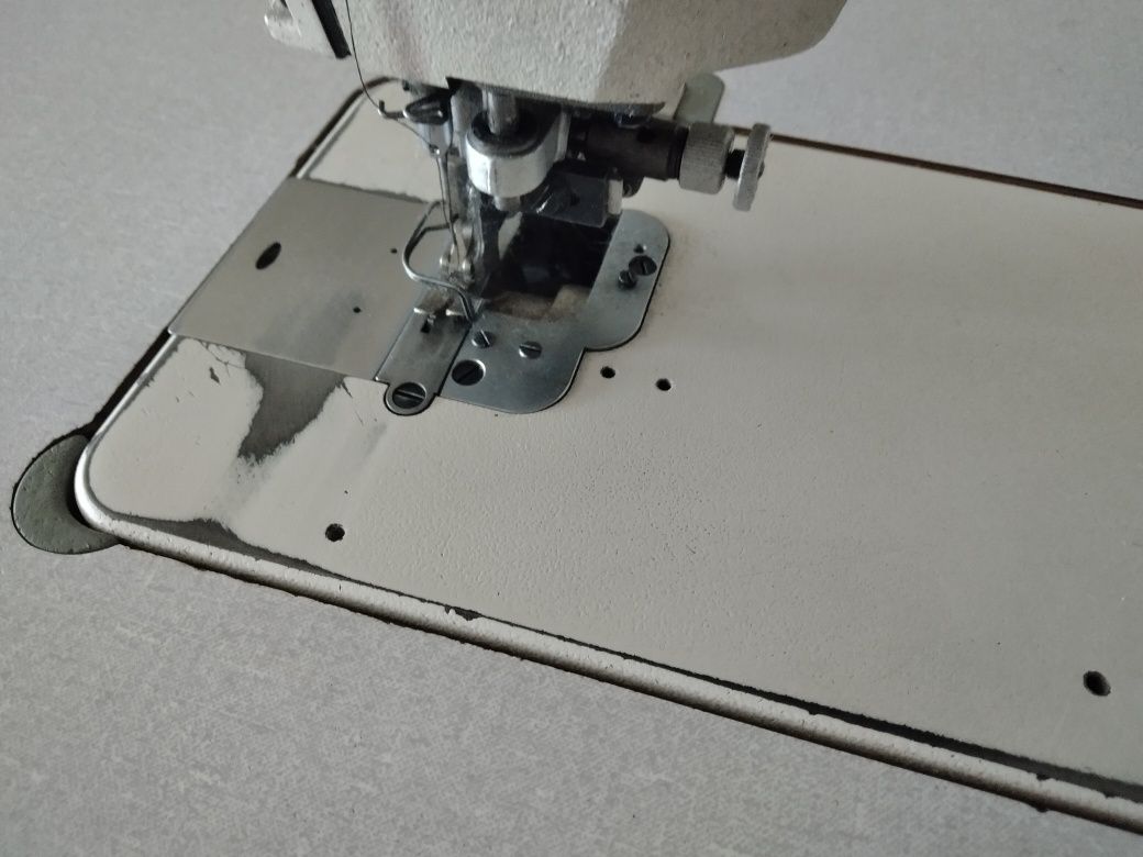 JUKI DLM-5200N odkrawacz stebnówka z odkrywaniem maszyna do szycia