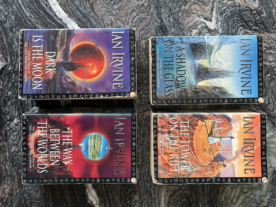 Zestaw Ian Irvine “The View from the Mirror” series; 4x books