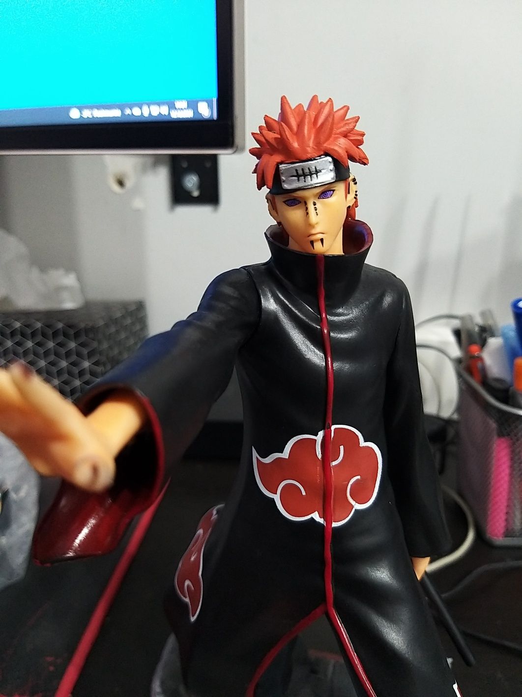 Naruto Pain na skałach figurka