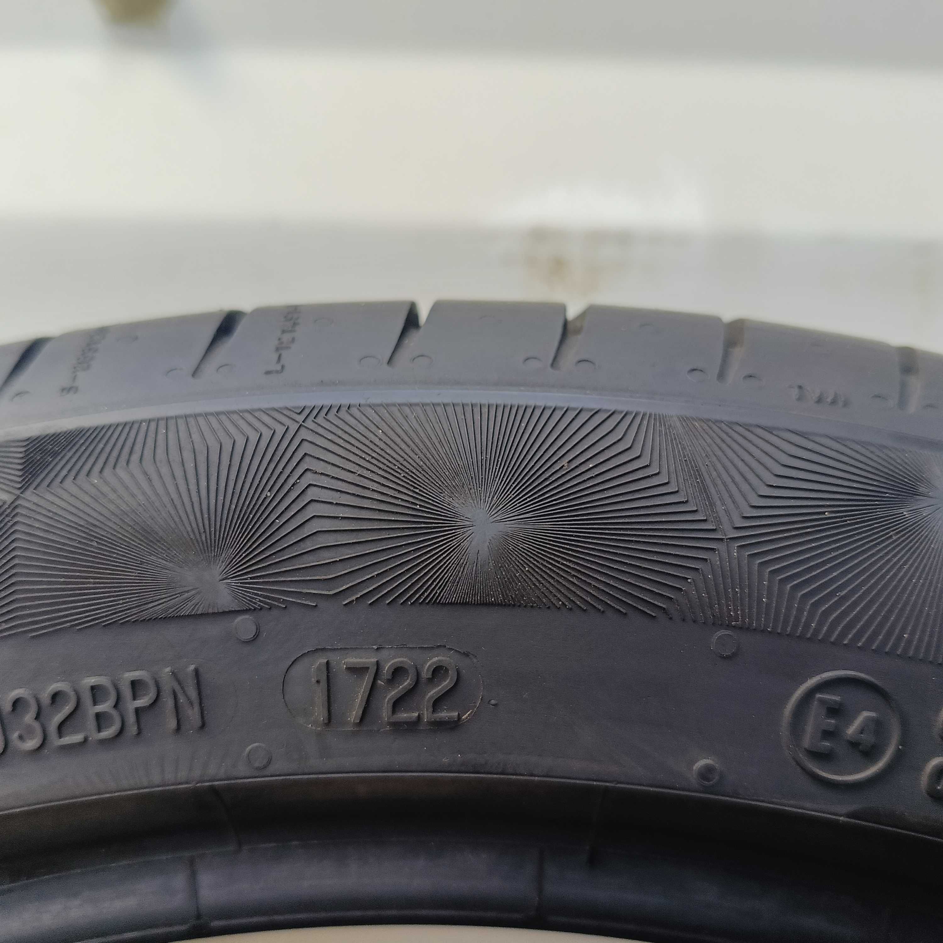 4X 225/45R18 95V CONTINENTAL Premium C6