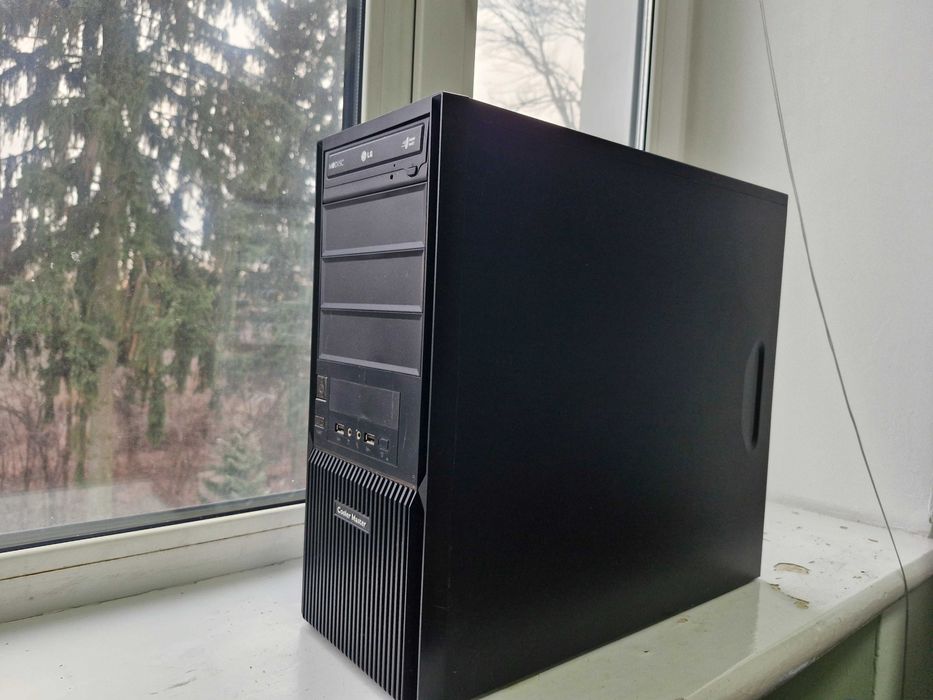 Корпус для комп'ютера, комп'ютерний корпус