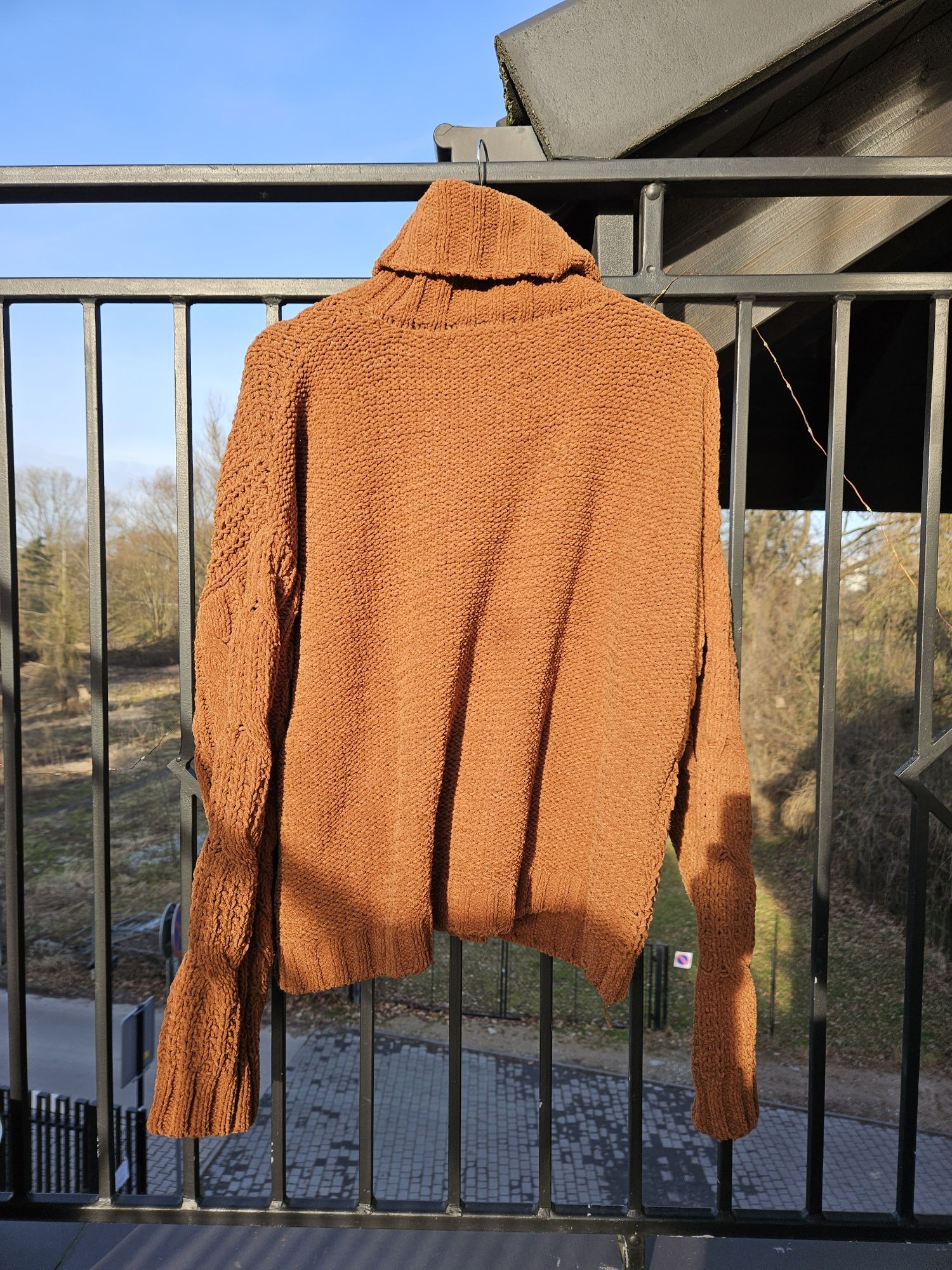 Sweter z golfem Primark rudy rdzawy brązowy oversize rozmiar M