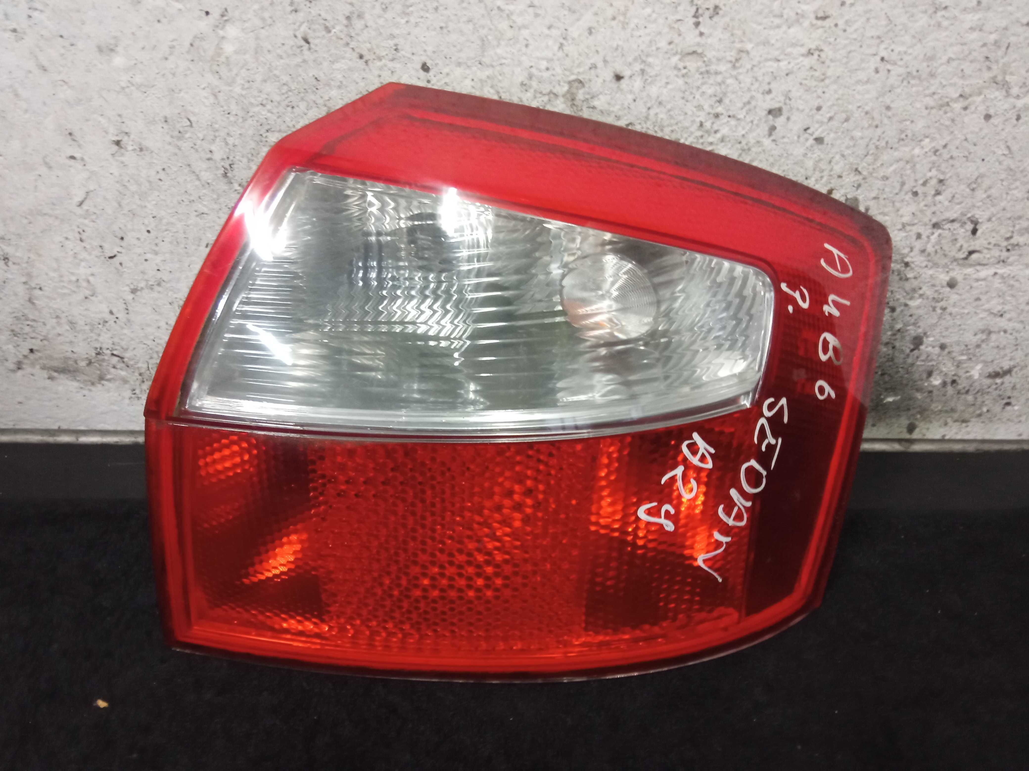 Lampa tylna prawa Audi A4 B6 Sedan Siedlce