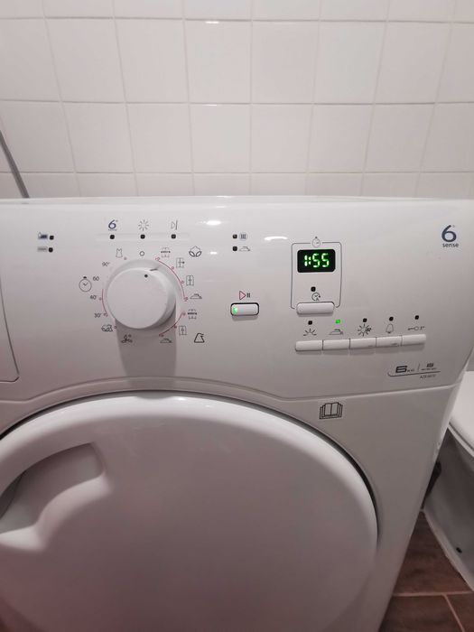 Suszarka kondensacyjna 6 kg WHIRLPOOL AZB 6670