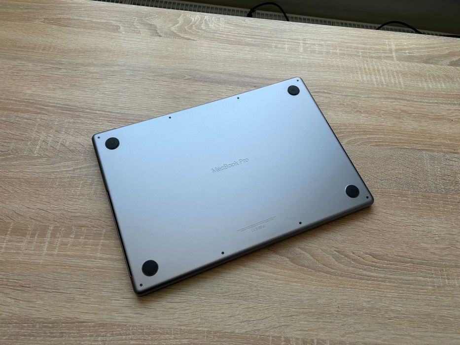 MacBook Pro 16' 2021р. M1 MAX / 32 GPU / 32Gb RAM_1000gb SSD_46 циклів