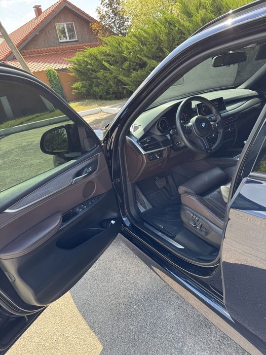 Продам BMW X5 F15 Official