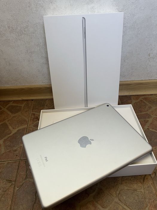 Ipad 8 серія 2020 32gb