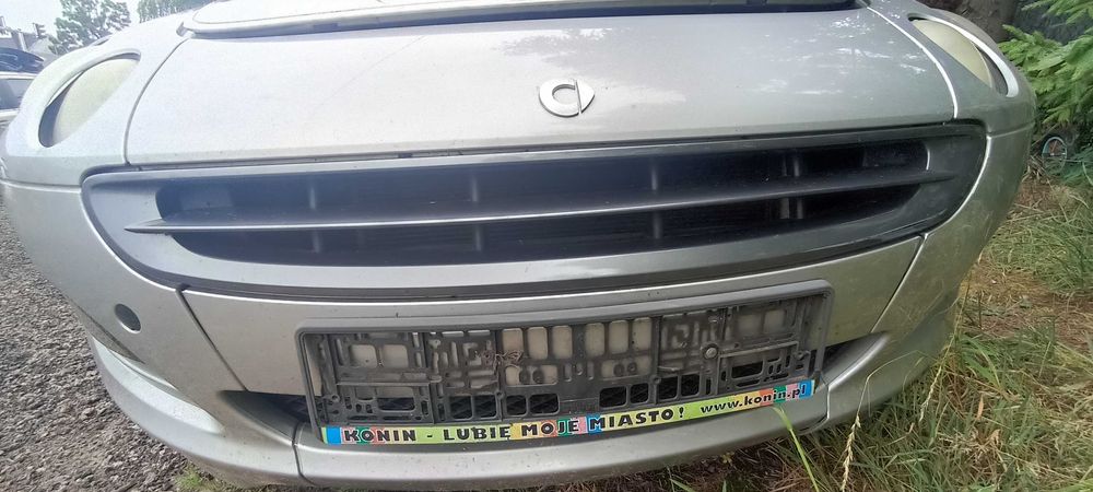 Zderzak przód przedni grill  Smart Forfour 454 1.1  eb5 eas środek