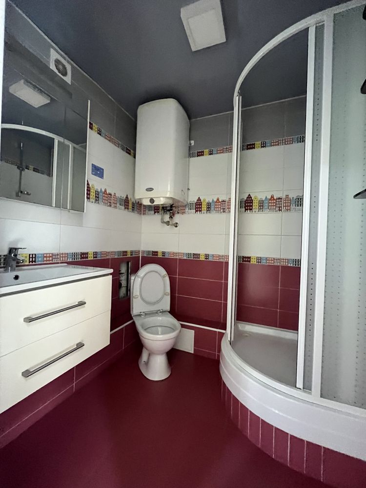 Продаж 2 кімнатної квартири вул. Космонавтів, зуп. Електронна