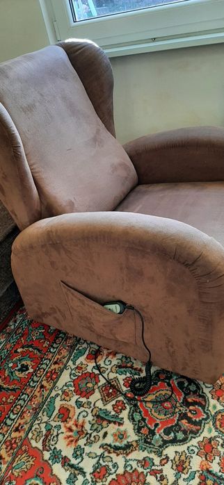 Крісло для реабілітації з електричним управлінням