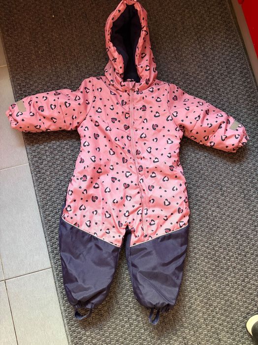 Zimowy kombinezon i buty