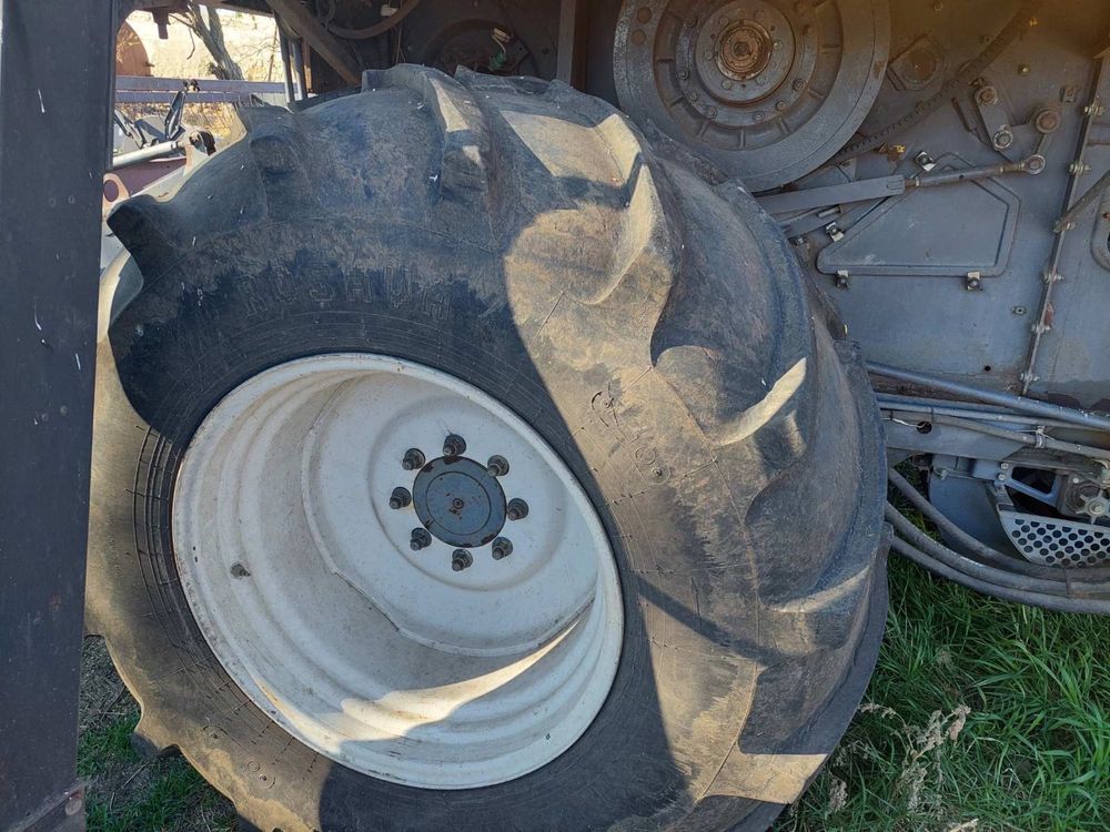 Комбайн полесье 1218 2011г 3600Мт