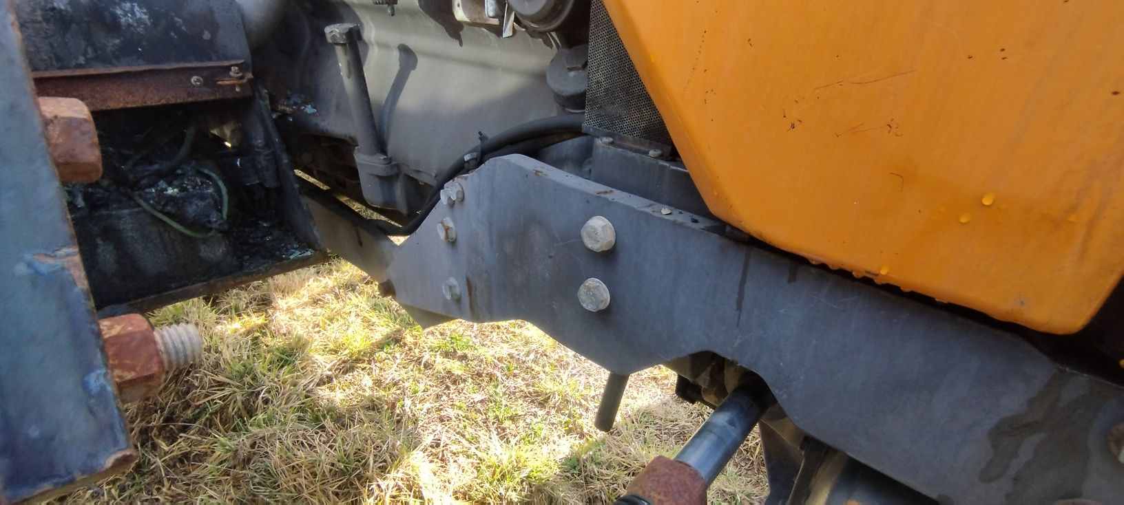 Przedni Tuz Zuideberg do ciągnika Renault Ares 610 itp