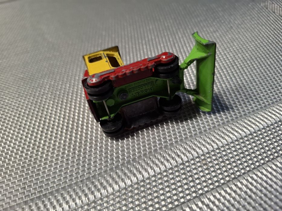 Playart bullddzer model