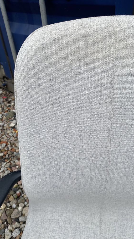 Krzesło konferencyjne/biurowe wysokie LANGFJALL IKEA, beżowe/czarne