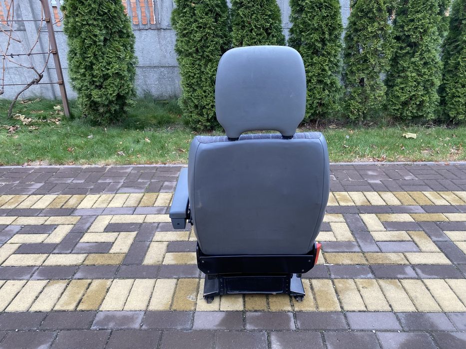 Праве сидіння мерседес спрінтер 903