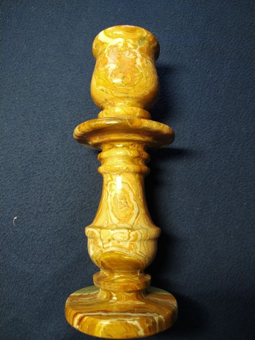 Продам подсвечники для дома.