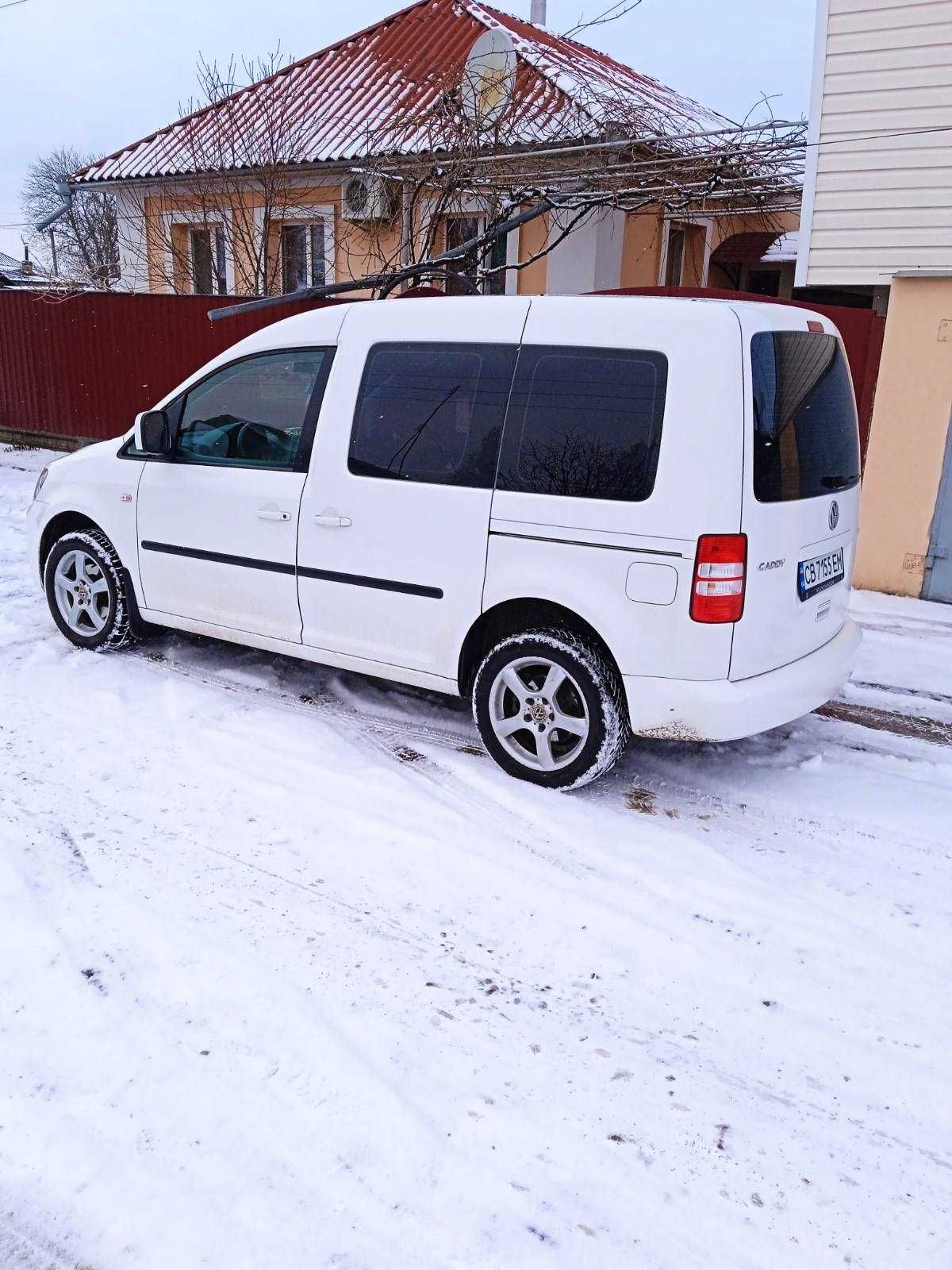 Продам Фольцваген Каддік