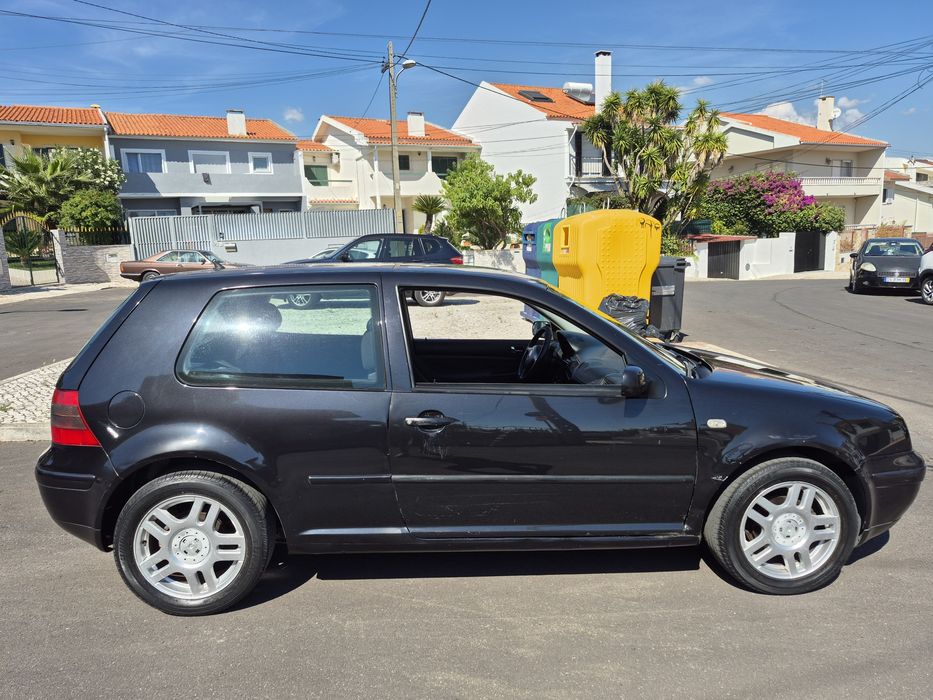 Golf 2003  4 1.6 3.200