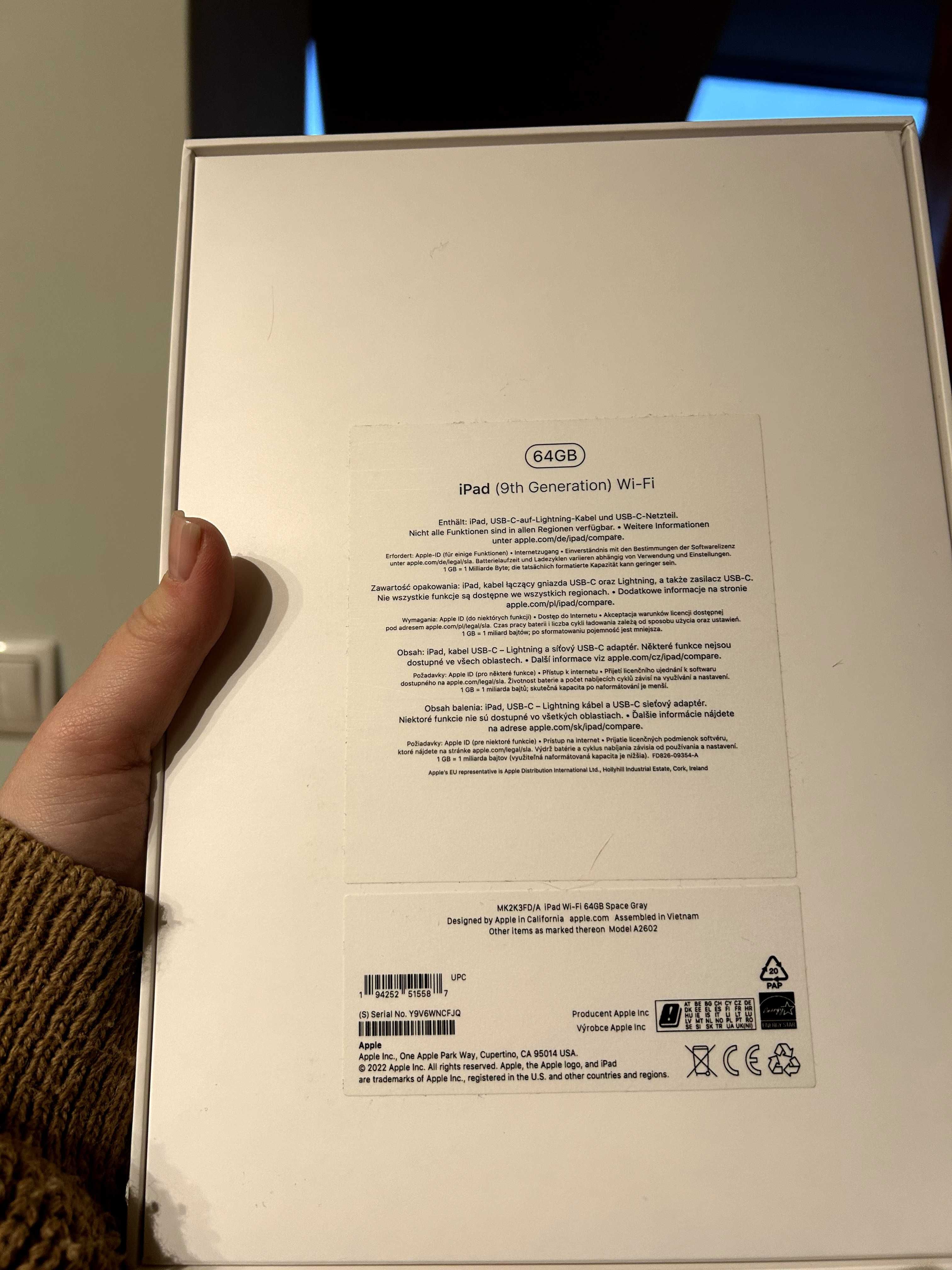 Ipad (9th Generation) Wi-FI - 64 GB + rysik Logitech