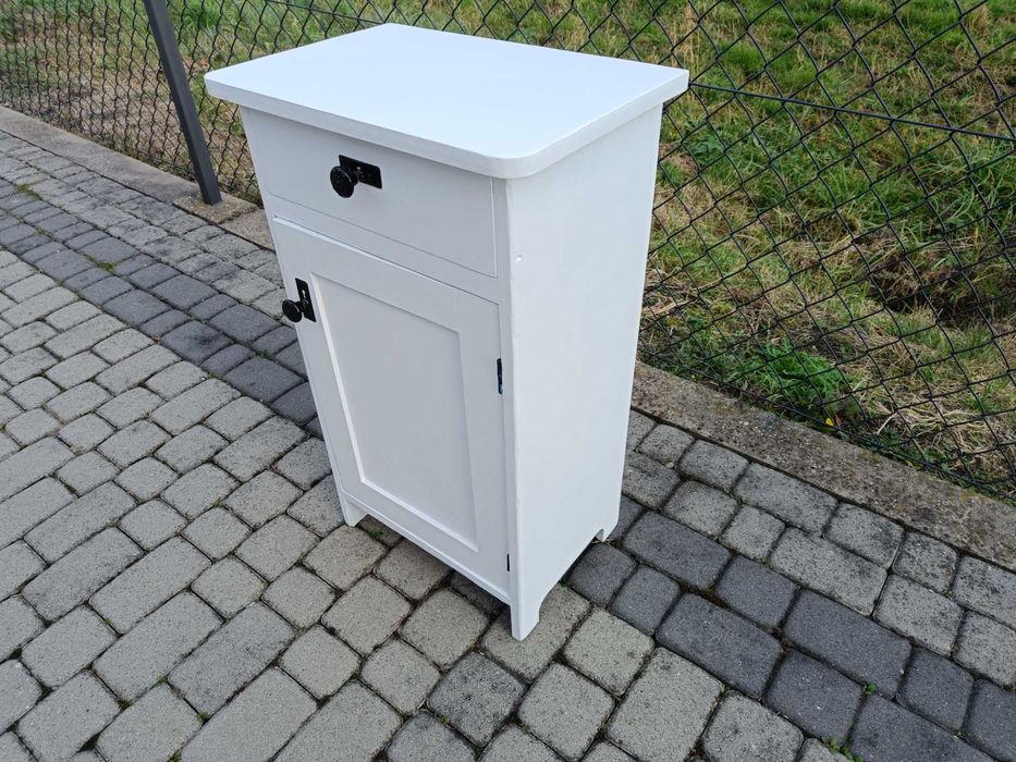 NAKASLIK biały / SZAFKA drewniana stara 50x30 wys 80cm / Nocna antyk
