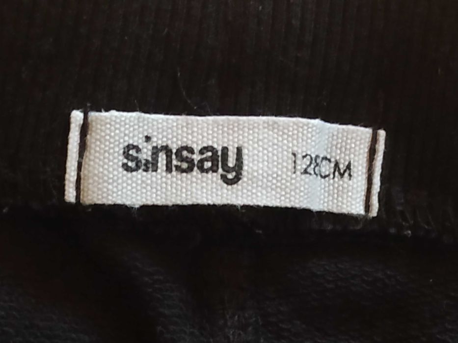 Spodnie dresowe 128 cm (cena za obie pary)