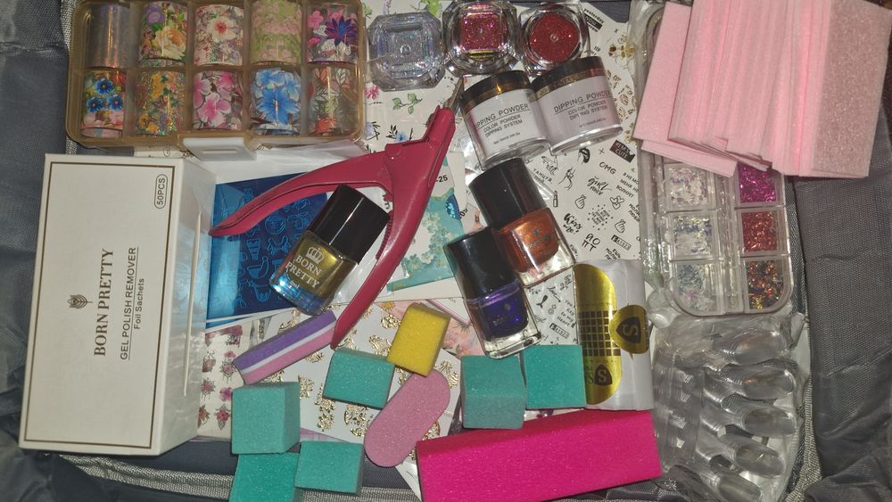 Продаю стартовий набор для маникюра