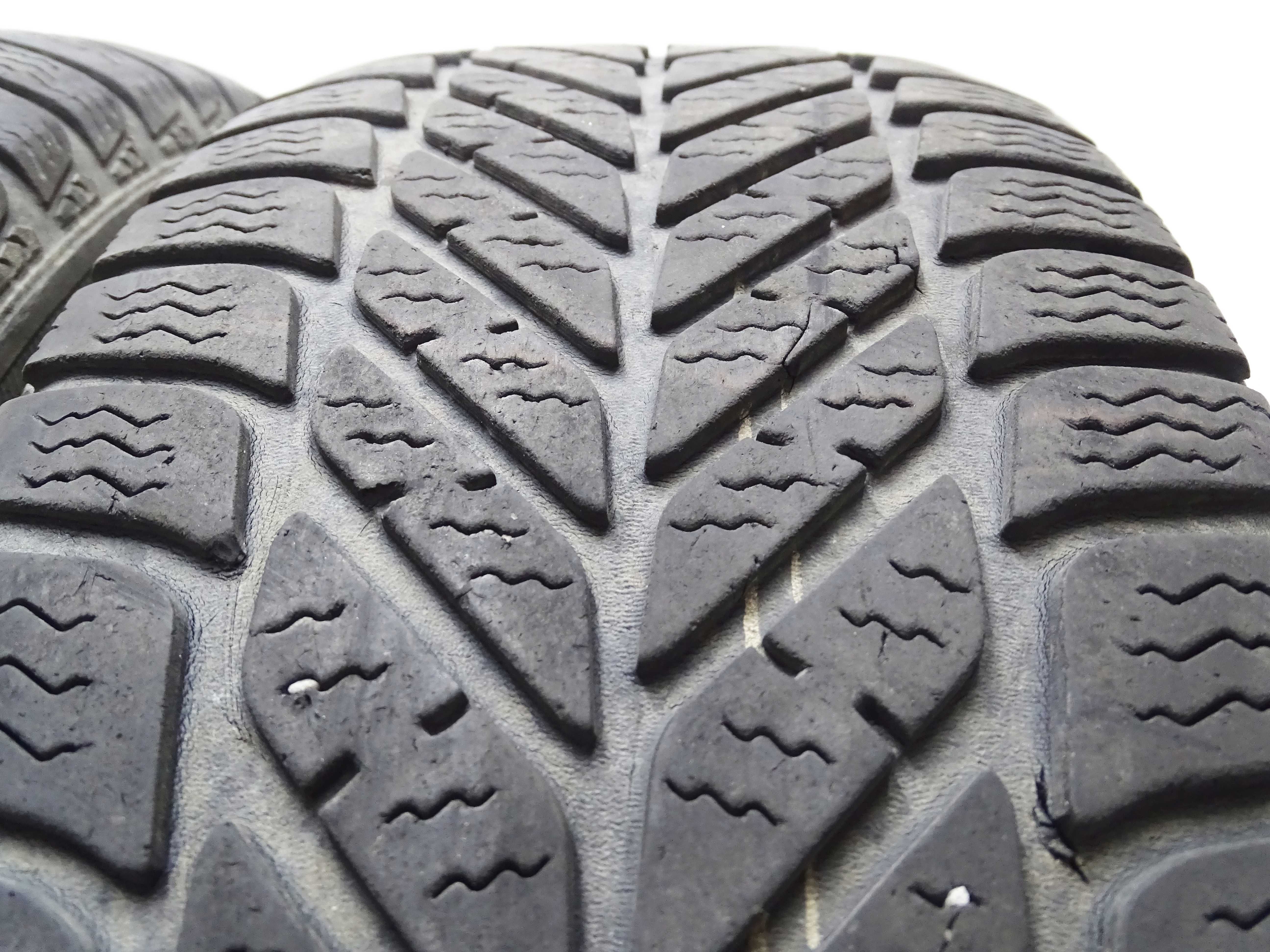 2x DĘBICA 195/60R15 88T Frigo 2 zimowa używane para