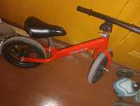Rowerek biegowy czerwony