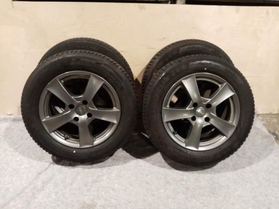 Kpl kół zimowych 205/60/R16 Michelin Alpin 5 6.5Jx16 ET-15