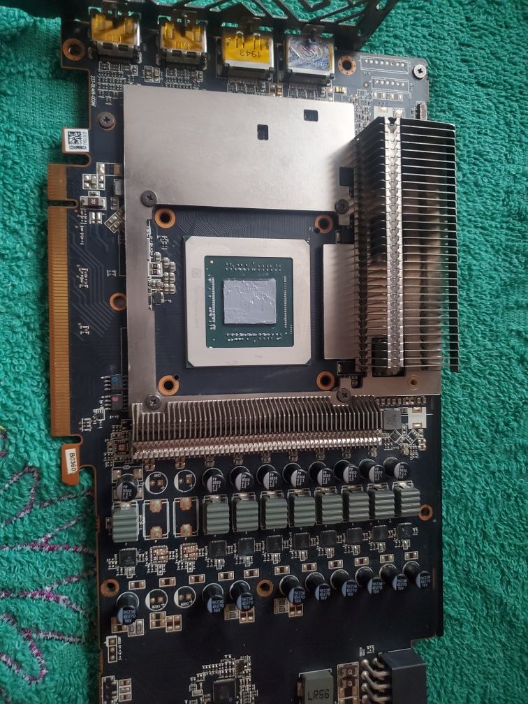 Nitro+ RX 5700XT 8G GDDR6