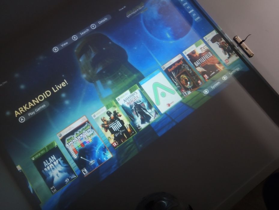 Xbox 360 Varios jogos e 2 CONTROLES