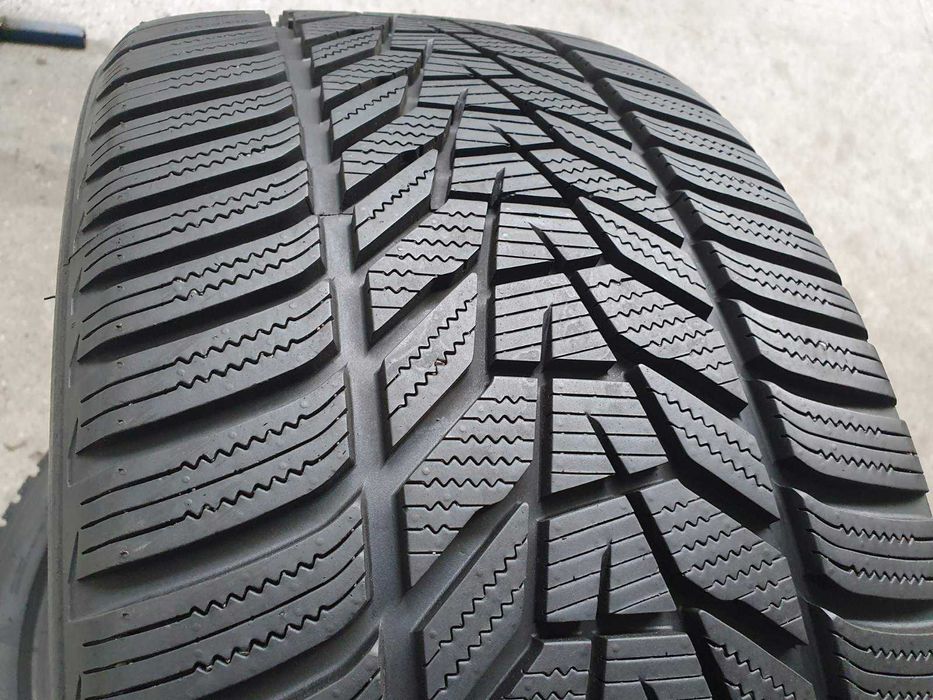 2x Hankook Winter I'cept Evo 3  245/45r19  8mm Jak nowe 2023r