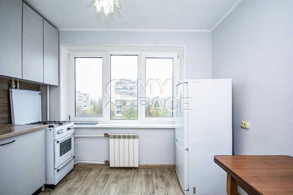 ТОРГ!!! ПРОДАЖ 3к.пр-т Тичини Павла, Березняки, Київ, ТЦ Silver Breeze