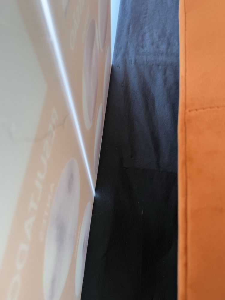 Sofa cama laranja terra com oferta de 3 almofadas