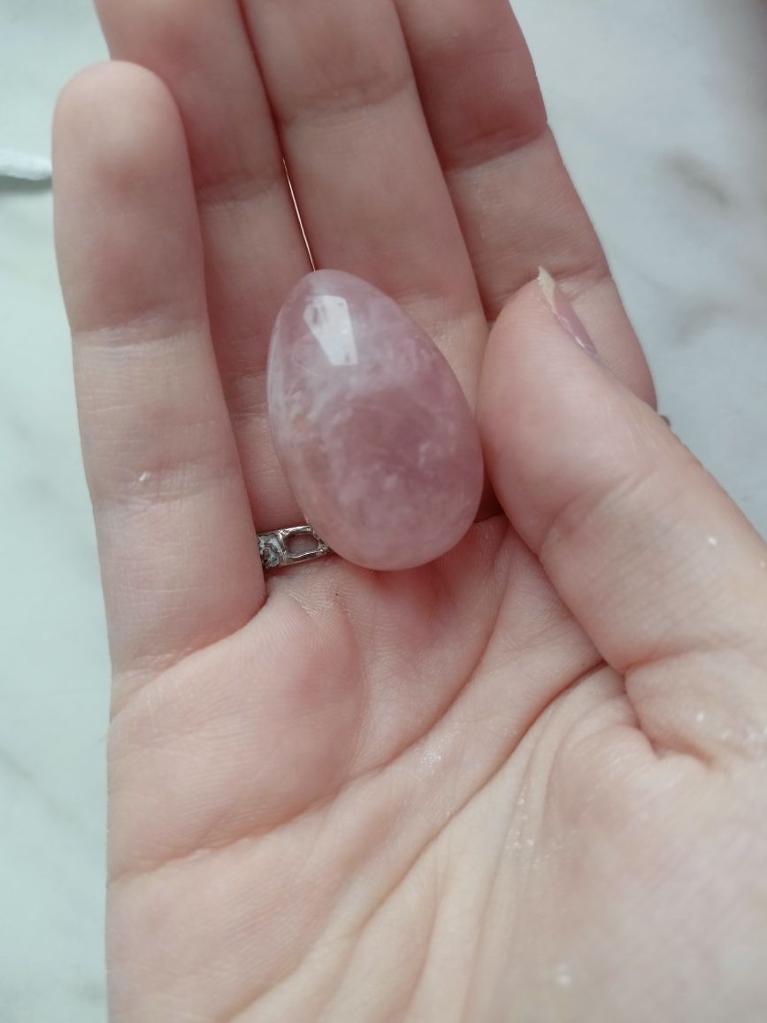 Zestaw kamieni naturalnych: lapis lazuli , kwarc różowy , czysty kwarc