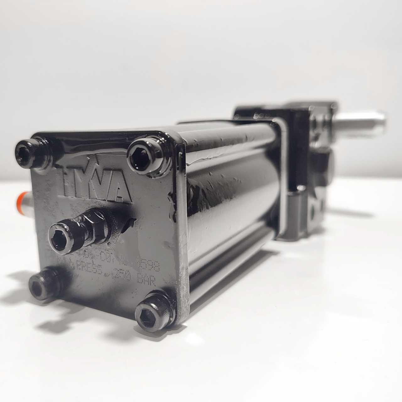 Гідророзподільник на самоскид HYVA 14767219 (190 бар, 150 л/хв, Ø3/4")