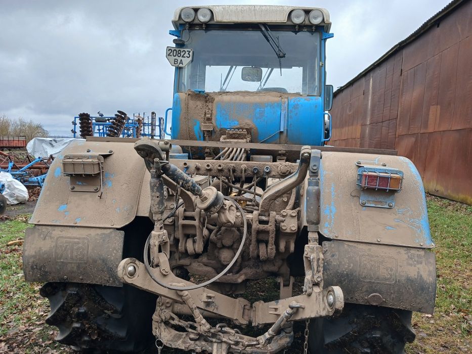 Продам трактор ХТЗ 17221-21 в доброму технічному стані.