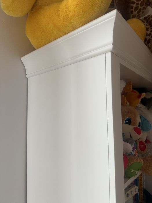 Regał Caramella z linii francuskiej