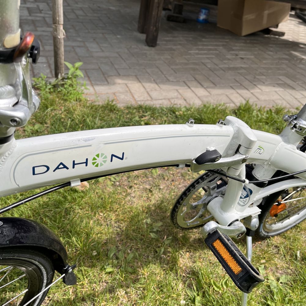 Складний велосипед Dahon. Суперкомпактний і легкий.