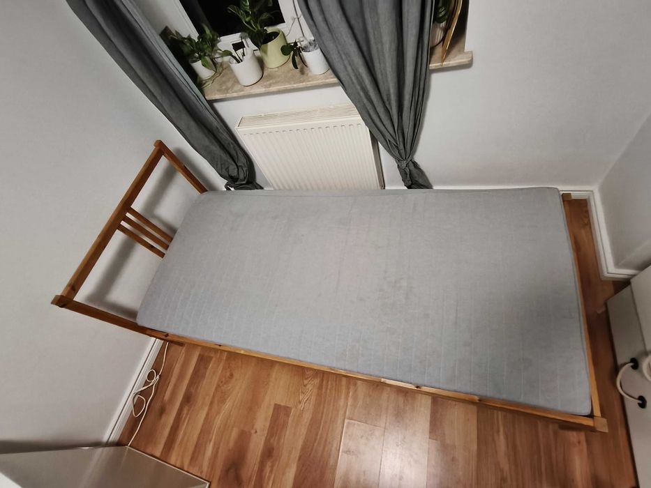Łóżko z materacem IKEA 90x200 złożone