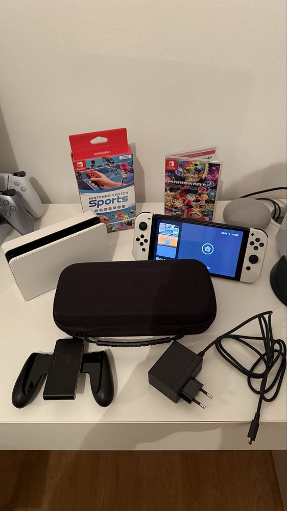 Nintendo Switch Oled + 2 jogos